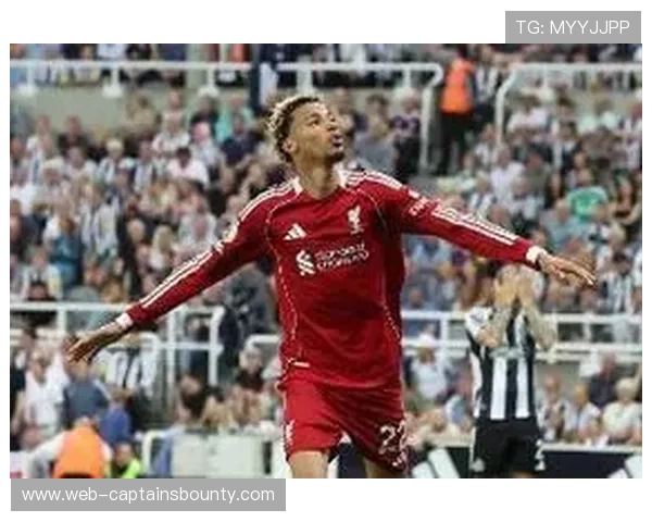 埃基蒂克越位进球被吹，VAR精准判罚维持比赛公平